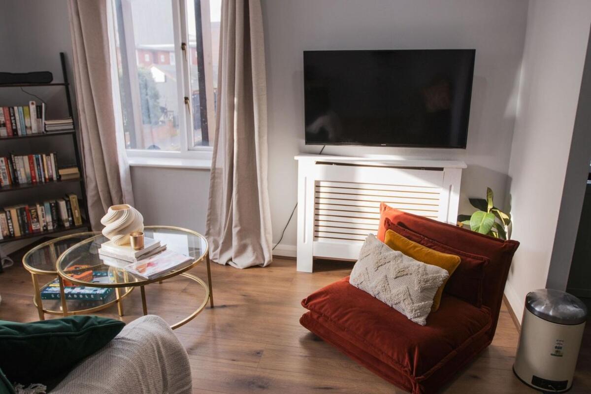 Sienna Haven 2 Bed 1 Bath - Netflix - Free Parking *