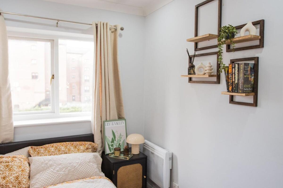 Sienna Haven 2 Bed 1 Bath - Netflix - Free Parking Apartment