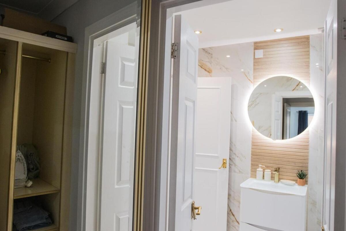 Sienna Haven 2 Bed 1 Bath - Netflix - Free Parking *